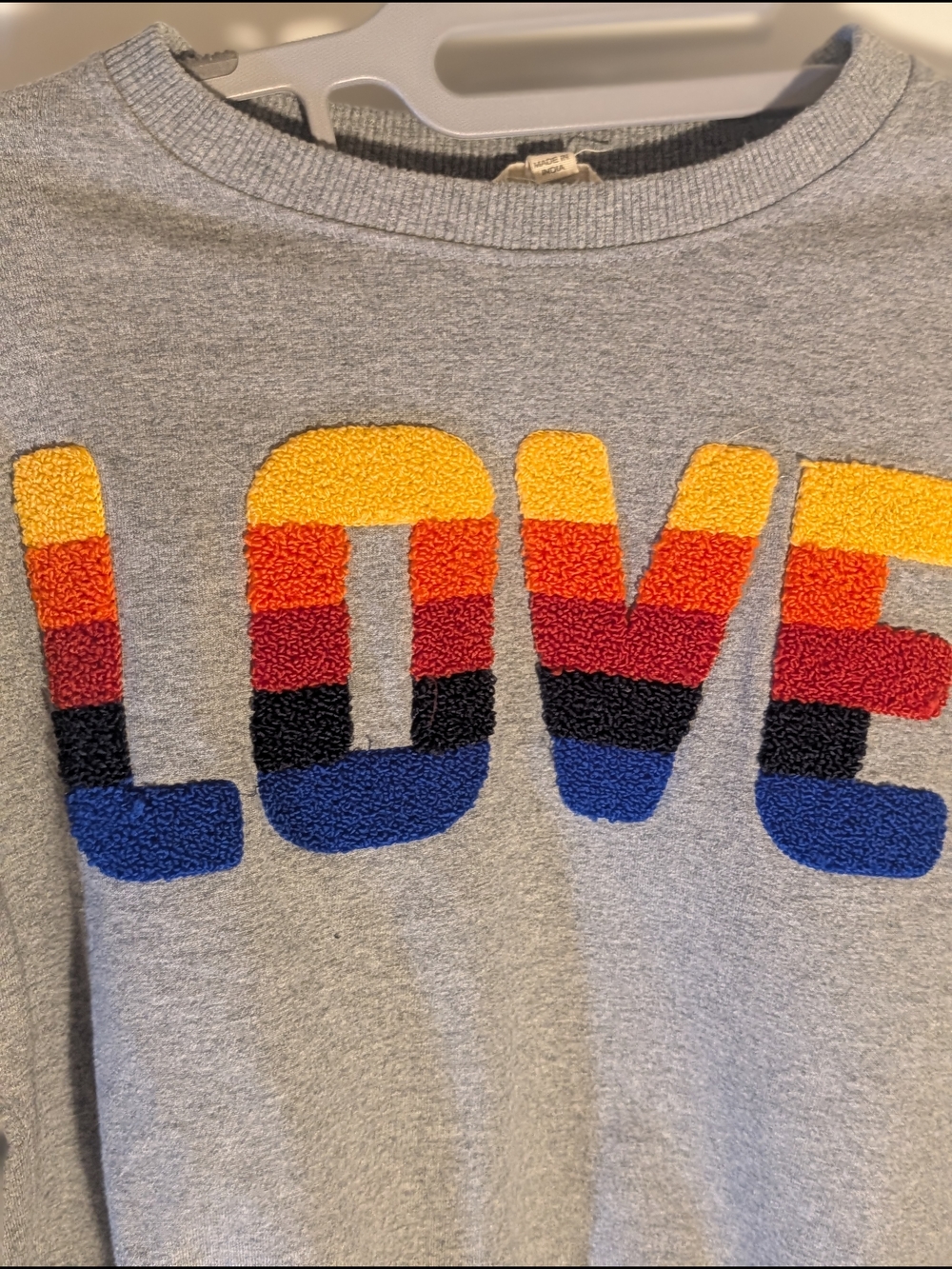 Jessica Simpson Grey Ribbed Sweatshirt with Script Label - Picture 2 of 4